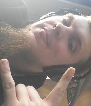 Zum Profil von Alexlex666