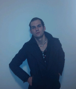 Zum Profil von Alexone