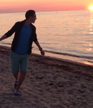 Zum Profil von Beloui15