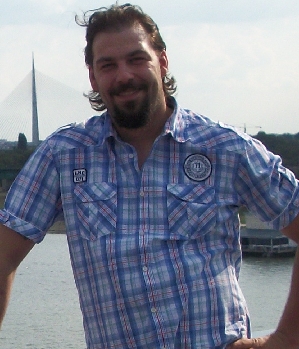 Zum Profil von Bobby28