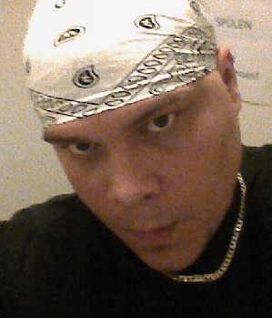 Zum Profil von BrokyBandana