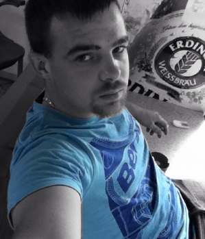 Zum Profil von Charly91