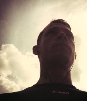 Zum Profil von Cr7z92