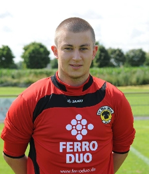 Zum Profil von Dennis93La