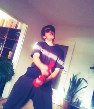 Zum Profil von DropItHard