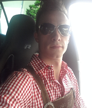 Zum Profil von Elulian