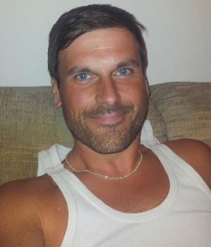 Zum Profil von HotBoy32m