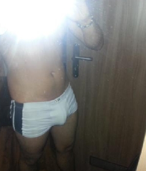 HotChris1985