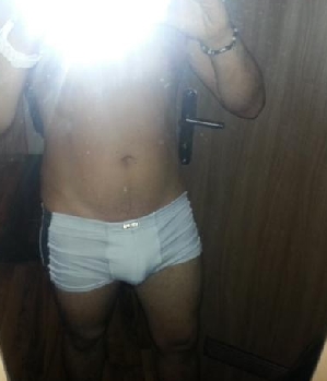 HotChris1985