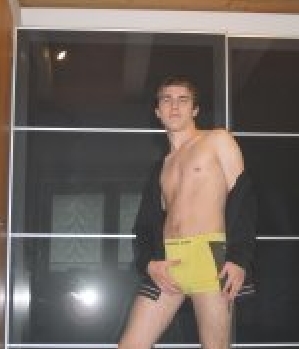 Zum Profil von Hotboy92