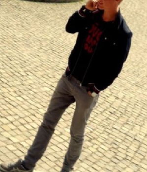 Zum Profil von Hotmoe