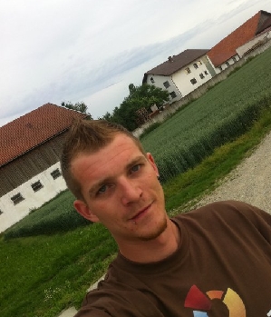 Zum Profil von Ibinshoid