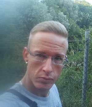 Zum Profil von J_4_N_N_3