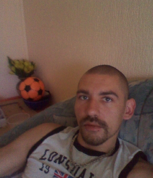 Zum Profil von Knuddel1981