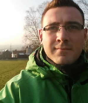 Zum Profil von LarsM03