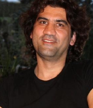 Zum Profil von Manoli