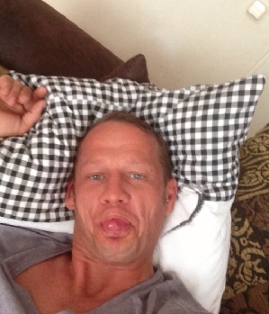 Zum Profil von Niemehrsatt