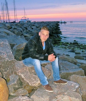 Zum Profil von RonnYPferdeschwanz