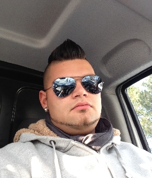 Zum Profil von TJ3003