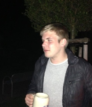 Zum Profil von Tairo94