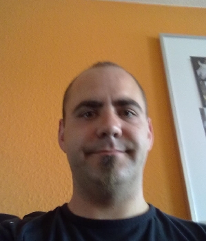 Zum Profil von Tekasronso