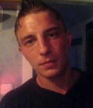 Zum Profil von badboylover