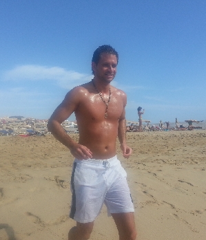 Zum Profil von benji85