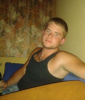 Zum Profil von borntotruck
