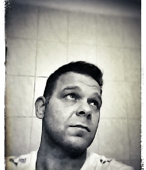 Zum Profil von bowo01