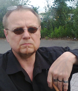 Zum Profil von derchef