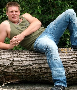 Zum Profil von derking1978