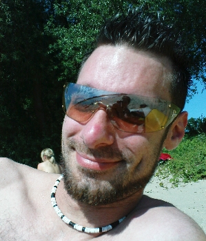 Zum Profil von onewaynight