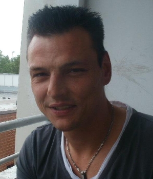 Zum Profil von redBull1972