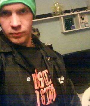 Zum Profil von venom2k8