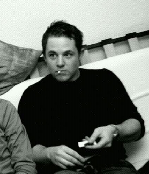 Zum Profil von voodoo86