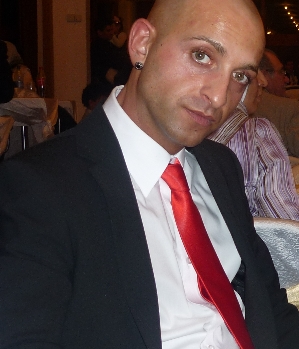 Zum Profil von whotofuckcares