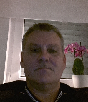 Zum Profil von ypsilon