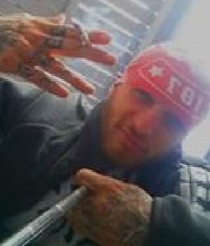 Zum Profil von Azor88