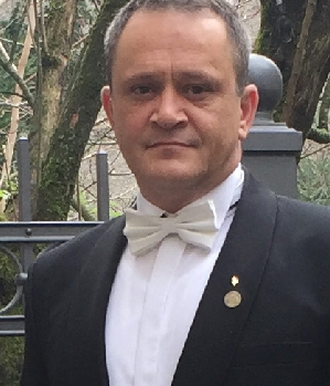 Zum Profil von Faryn911