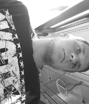 Zum Profil von Nailbomb