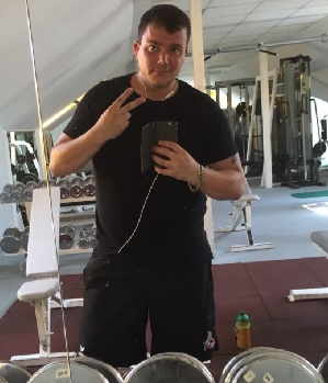 Zum Profil von Wessly99