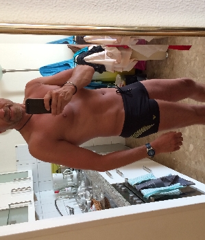 Zum Profil von holzaschi