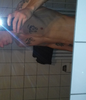 Zum Profil von hottattoobody87
