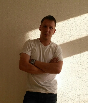 Zum Profil von rocknrolla2603