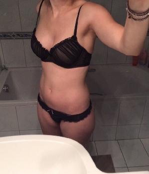 Profil von sieneugierig - Sex Kontakt in Leipzig