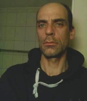 Zum Profil von venom76