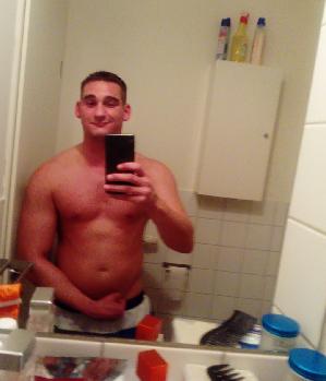 Zum Profil von 222Max222