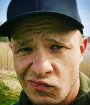 Zum Profil von 30bussymenatwork