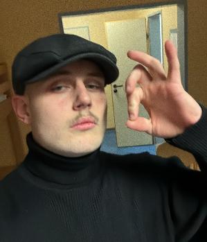 Zum Profil von 8GeilerHengst8