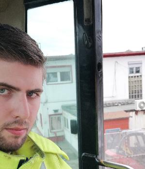 Zum Profil von Akito95